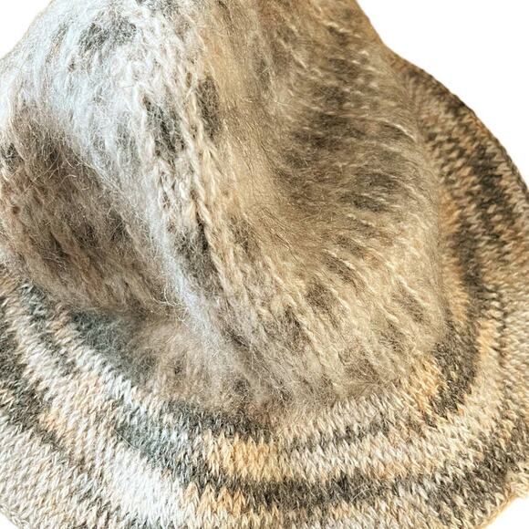 Fuzzy Beanie Hat Wool Angora Gray Marled Winter EUC - Picture 3 of 6
